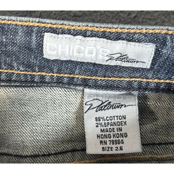 Chicos Platinum Jeans Women’s Size 2.5 Fit 33x27 Blue Denim Jeans Boot Cut Faded - Picture 7 of 10